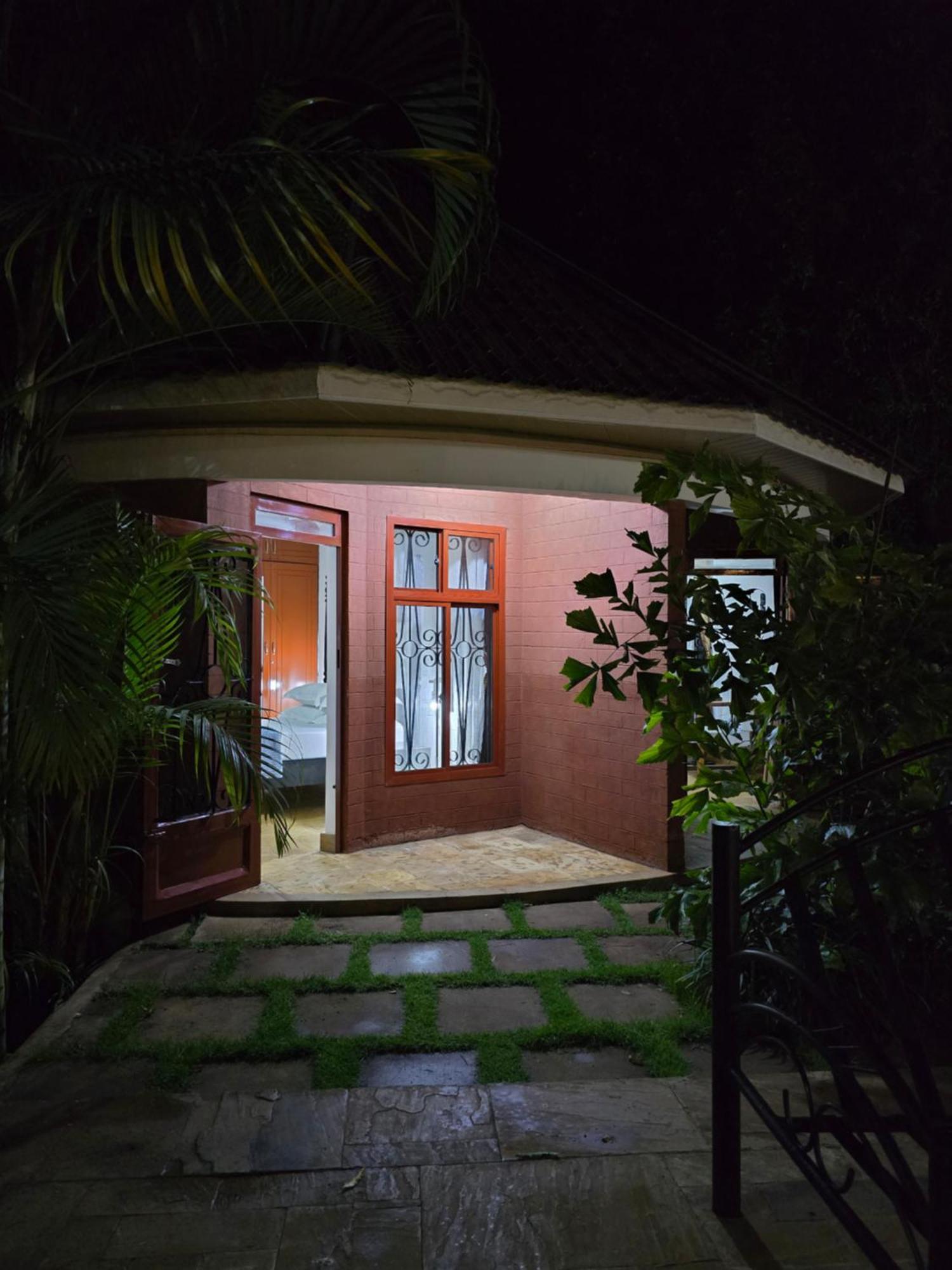 Sprunger Avenue - Tulia Homes Moshi Room photo